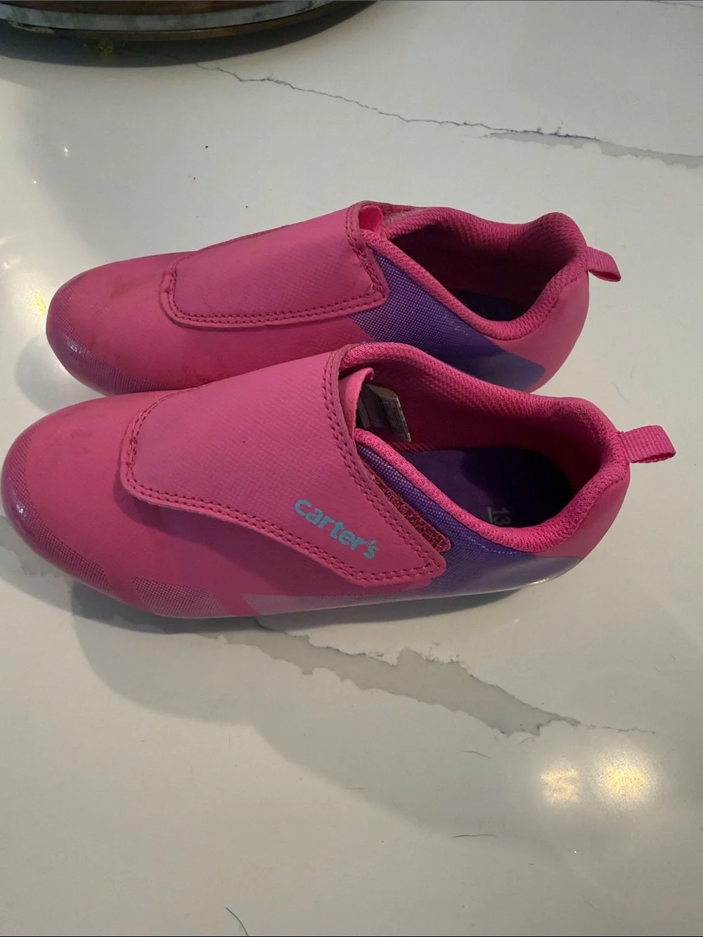 Carter’s girls pink Velcro close soccer cleats size 13